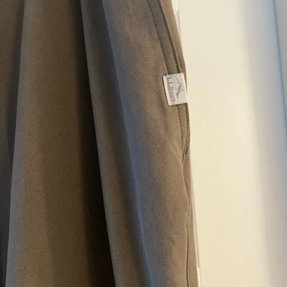 L.L Bean men’s Multisport pants. XL 28 inch inseam - Picture 7 of 13